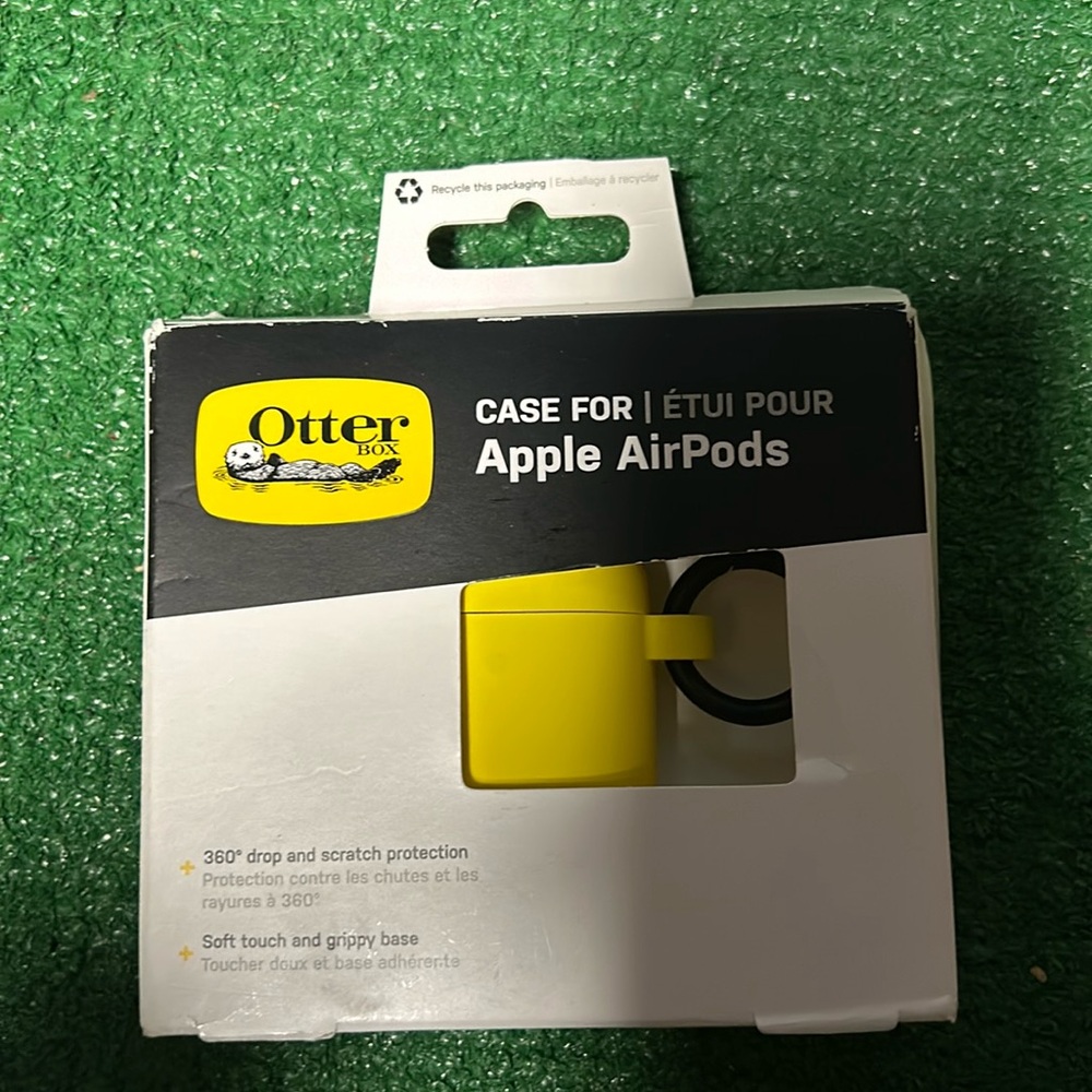Apple AirPods Otterbox case!